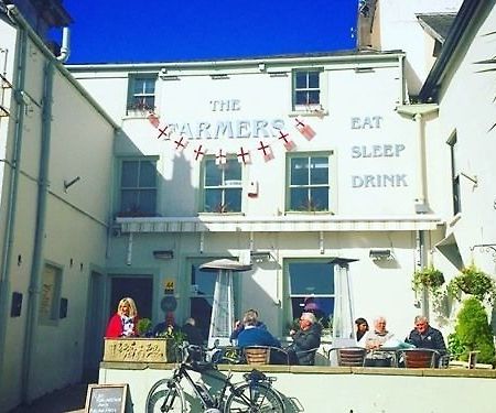 The Farmers Ulverston Newby Bridge Buitenkant foto